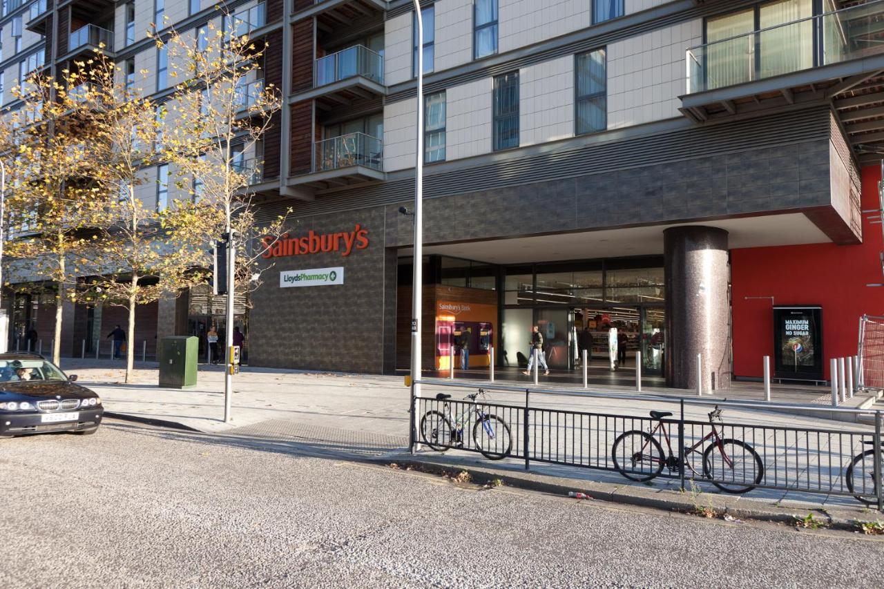 2 Bedroom 2 Bathroom Apartment In Central Milton Keynes With Free Parking And Smart Tv - Contractors, Relocation, Business Travellers Luaran gambar