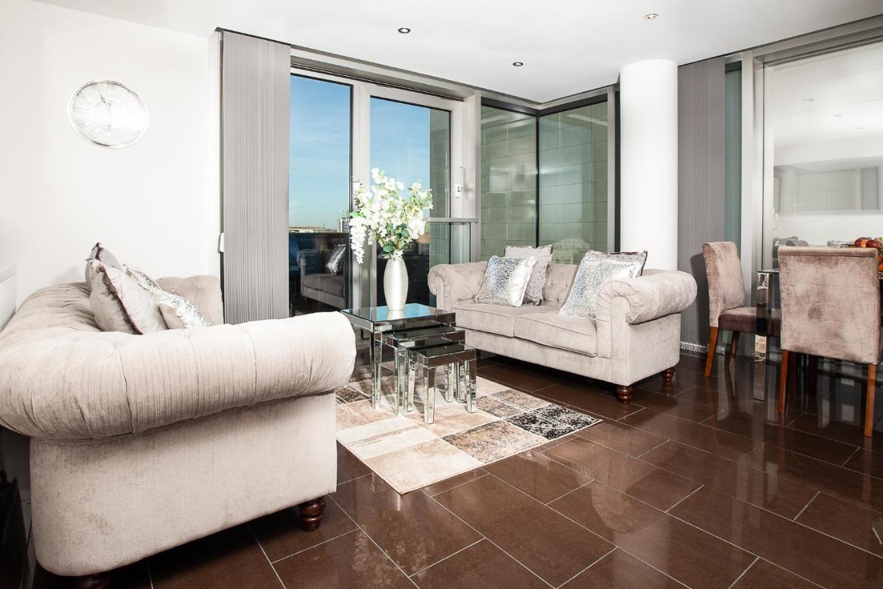 2 Bedroom 2 Bathroom Apartment In Central Milton Keynes With Free Parking And Smart Tv - Contractors, Relocation, Business Travellers Luaran gambar